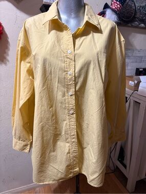 Universal Thread Men's Light Yellow Button-Down Shirt